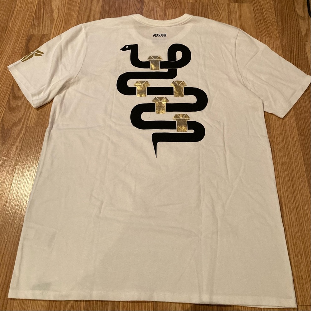 Nike Kobe Bryant 5 championship rings black mamba graphic t shirt large NWOT